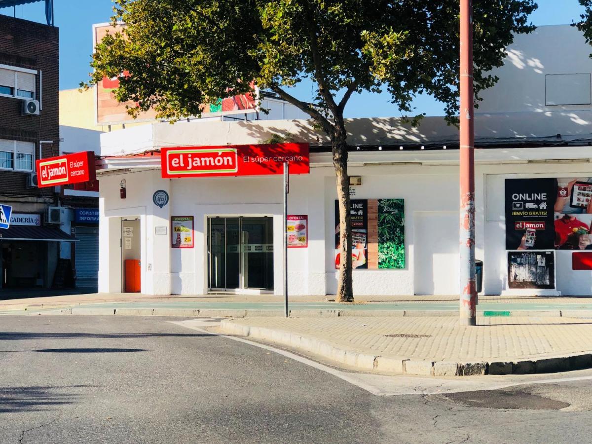 Apartamento 1 Dormitorio Y Salon Con Sofa Cama Bien Comunicado Con El Centro Seville Exterior photo